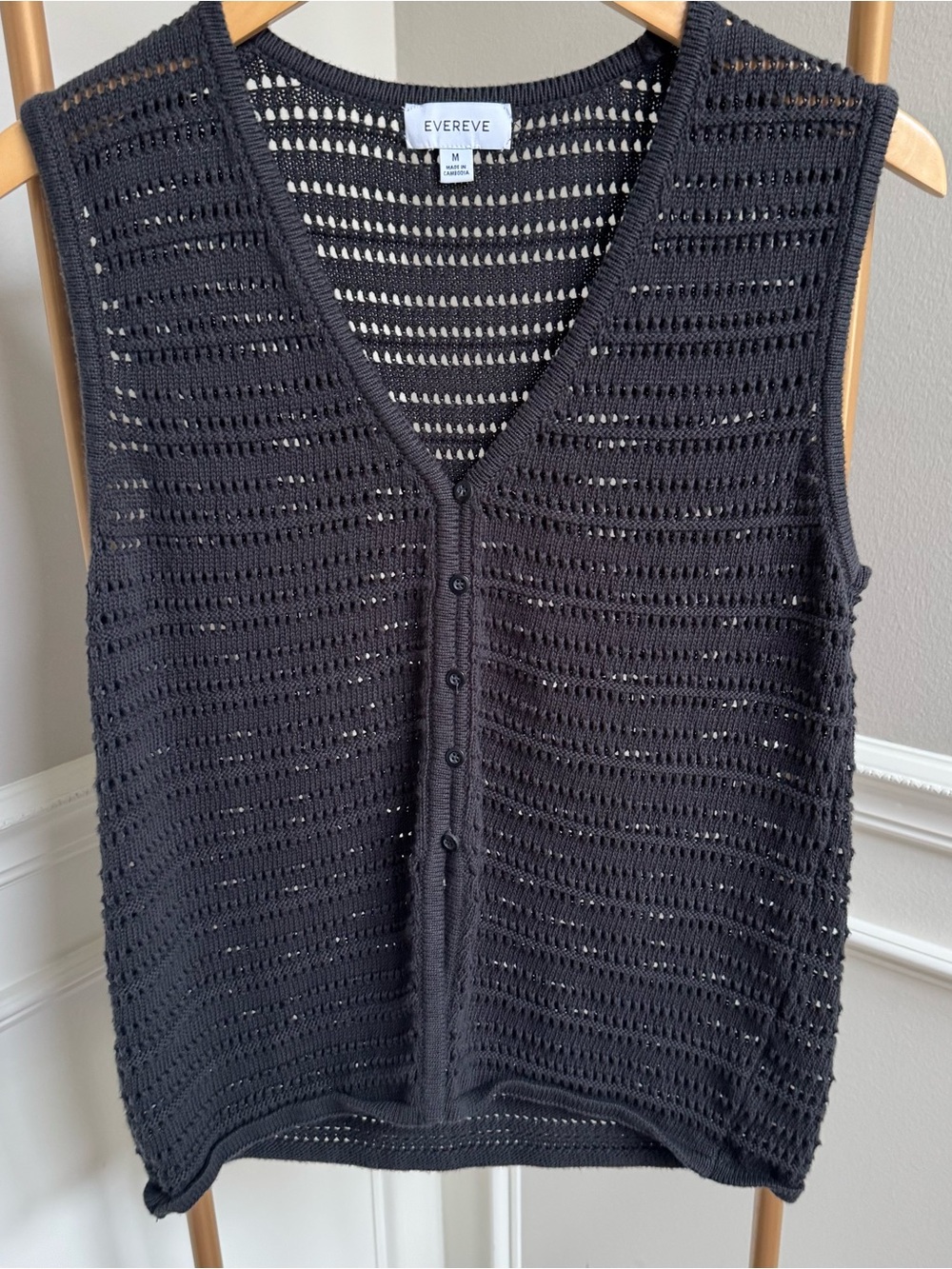 Evereve Hayden Crochet Button-Front Sleeveless Top - Picture 2 of 4
